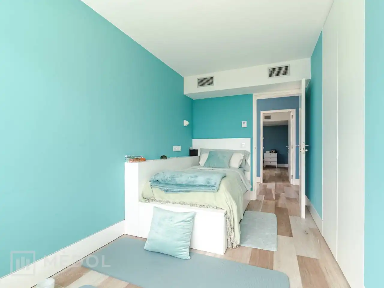 Habitación de Casa adosada en venta en Tarragona con Aire acondicionado, Calefacción y Jardín privado