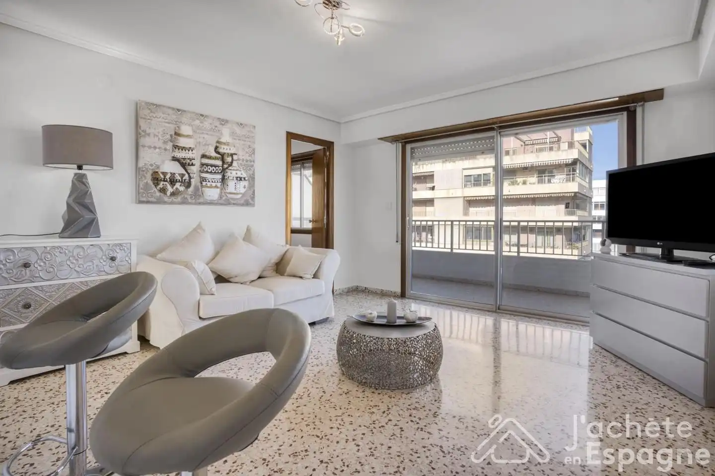Flat with lift for sale in Plaça Enric Valor, imagen 7