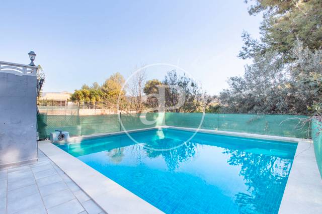 Casa-chalet en Venta en Centro - El Castillo