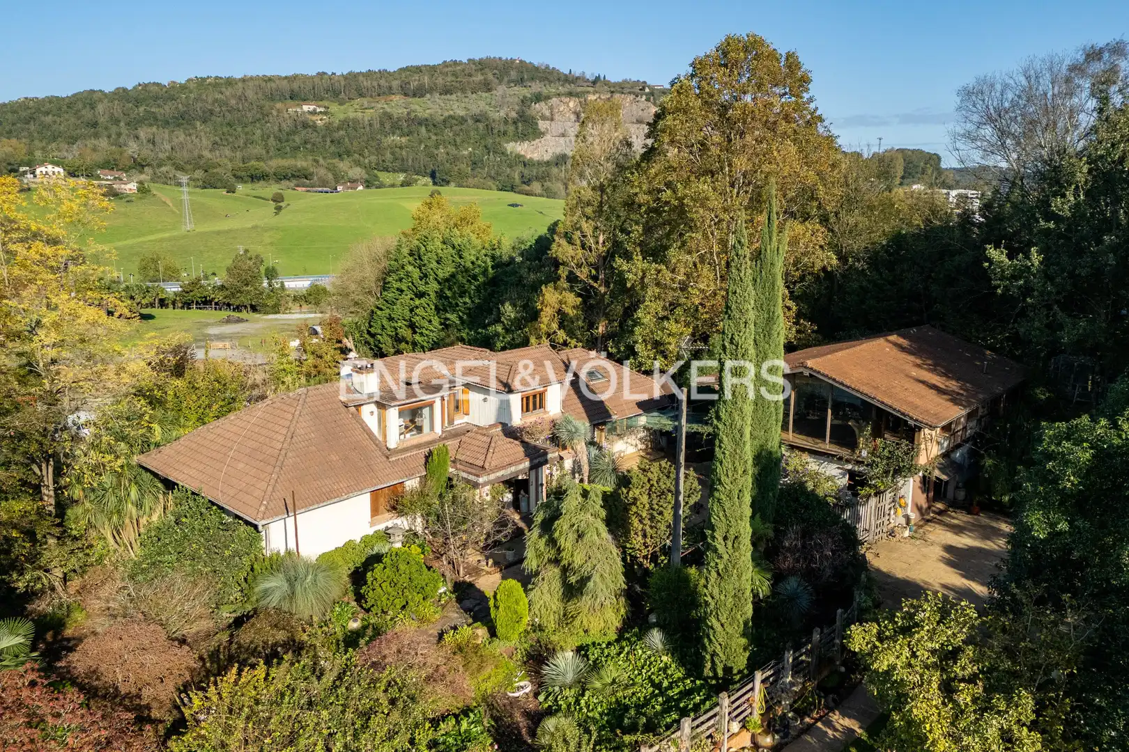 Vista exterior de Finca rústica en venta en Urnieta con Calefacción, Jardín privado y Terraza