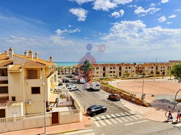Apartamento con piscina en venta en Calle Ingeniero Joaquín Muñoz 1