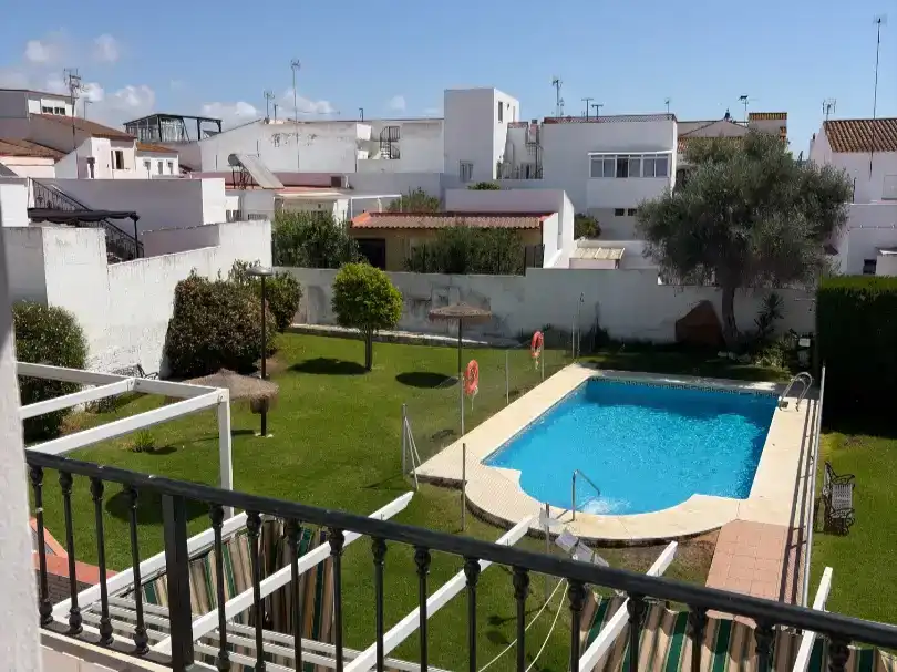 Schwimmbecken von Wohnung zur Miete in Isla Cristina mit Klimaanlage, Schwimmbad und Balkon