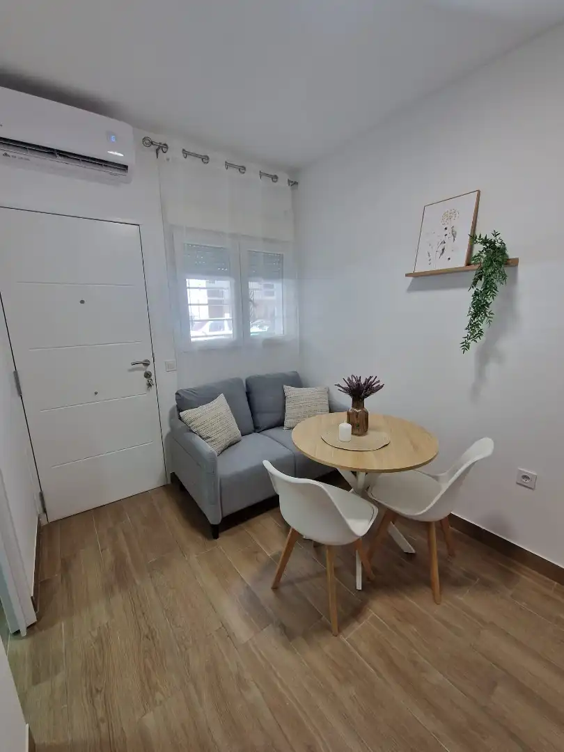 Sala d'estar de Estudi en venda en Córdoba amb Aire condicionat i Moblat