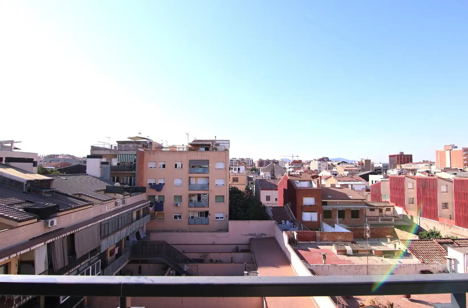 Außenansicht von Wohnung zur Miete in Sabadell mit Klimaanlage, Heizung und Parkett