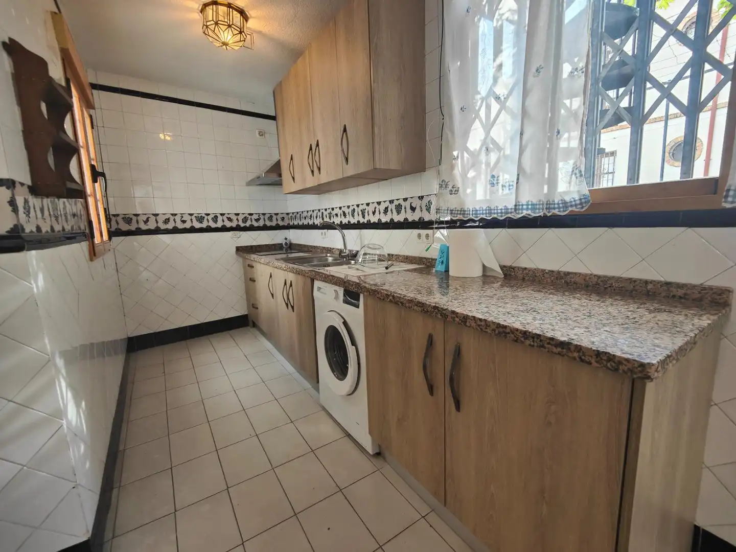 Cocina de Casa o chalet de alquiler en Granada con Calefacción, Jardín privado y Terraza