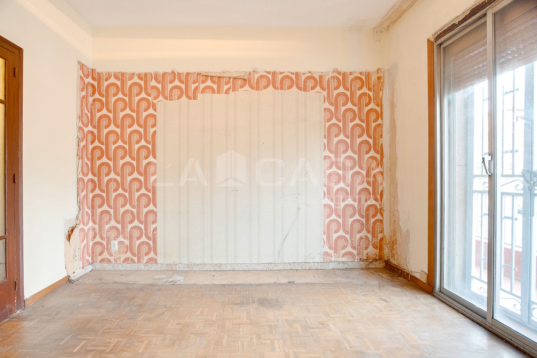 Flat for sale in  Barcelona Capital  with Balcony