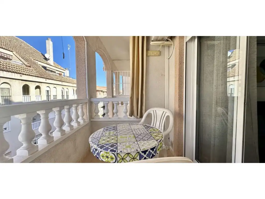 Apartamento con balcón en venta en Calle Beniajan, imagen 3
