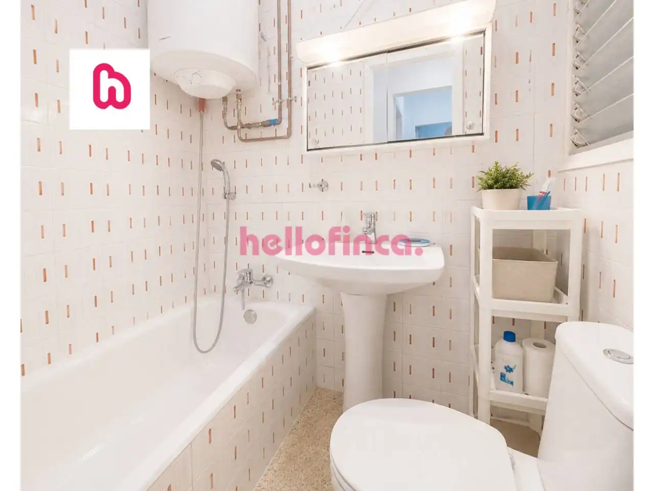 Baño de Piso en venta en Puig-reig con Terraza, Trastero y Amueblado