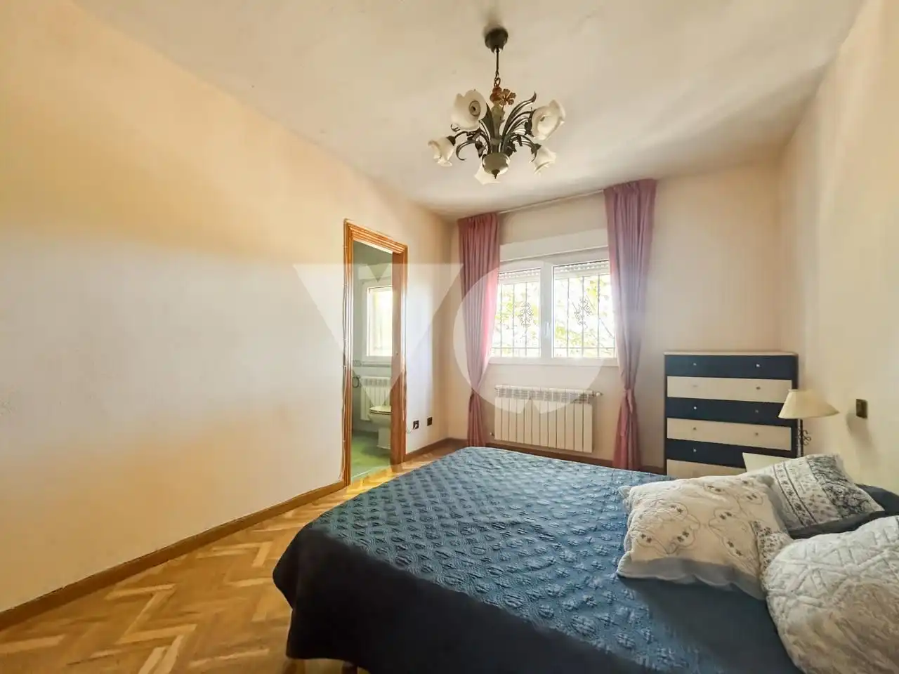 Dormitori de Casa o xalet en venda en Galapagar amb Calefacció, Jardí privat i Terrassa