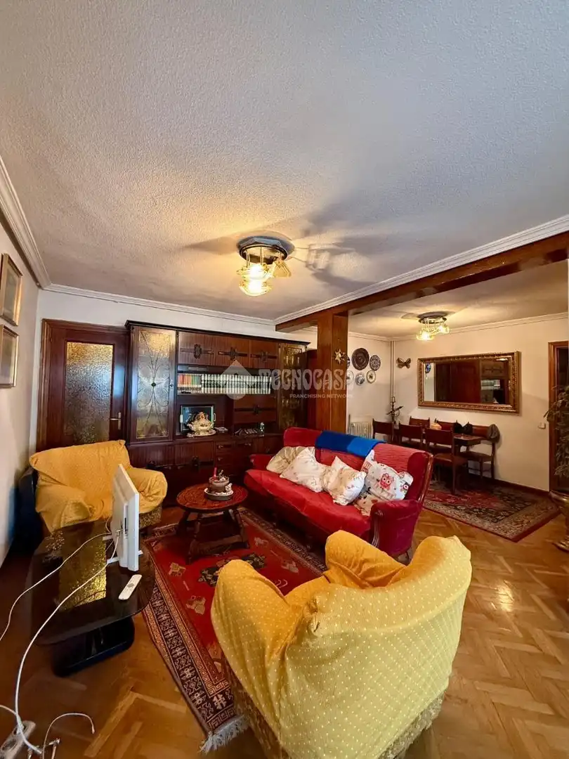 Living room of Flat for sale in Madrid  with Heating, Parquet flooring and Terrace