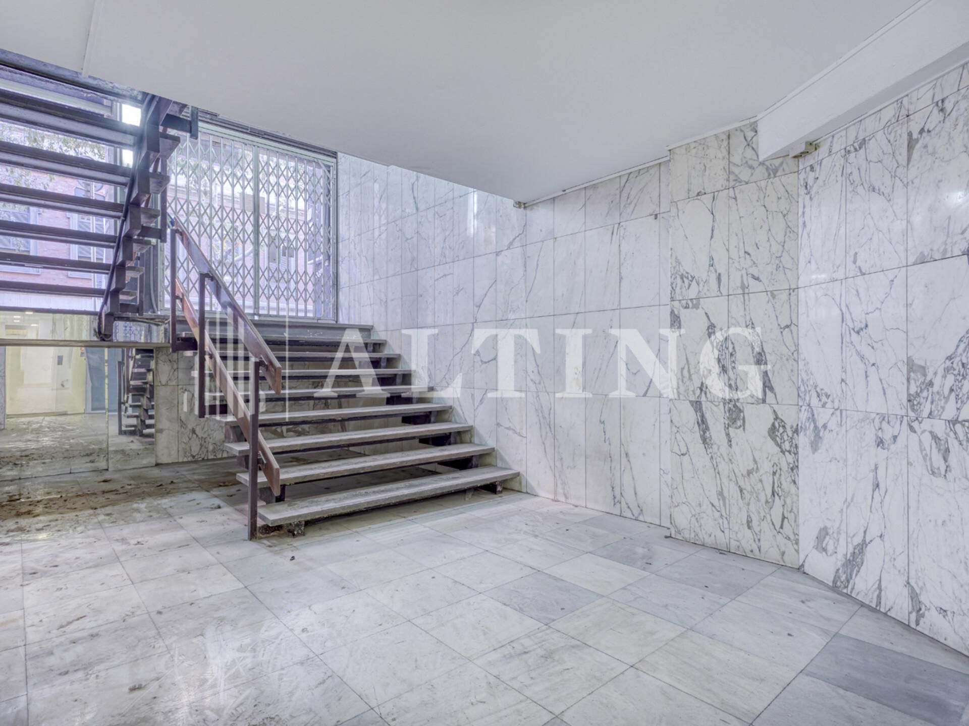 Premises for sale in  Barcelona Capital  with Air Conditioner