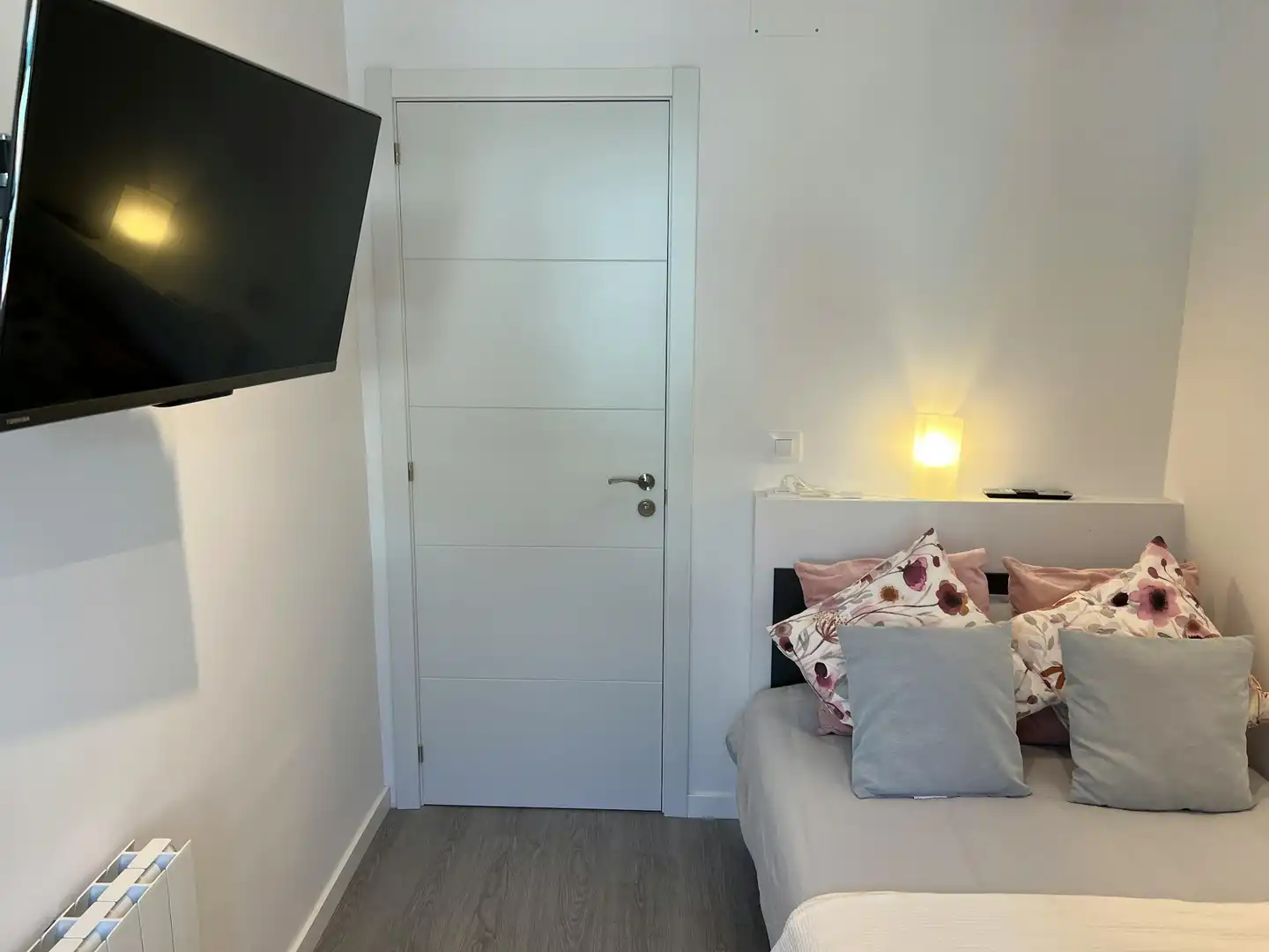 Schlafzimmer von Wohnung zur Miete in Madrid mit Heizung, Möbliert und Waschmaschine