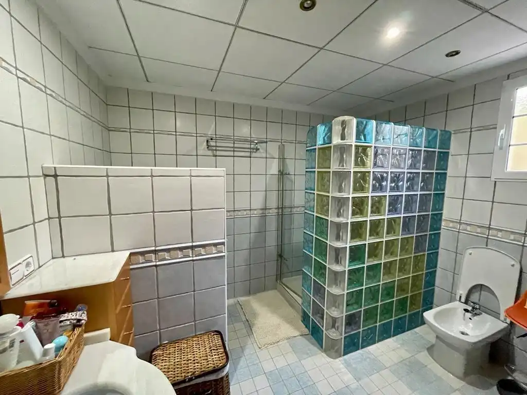 Bany de Casa o xalet en venda en Albatera amb Aire condicionat, Calefacció i Jardí privat