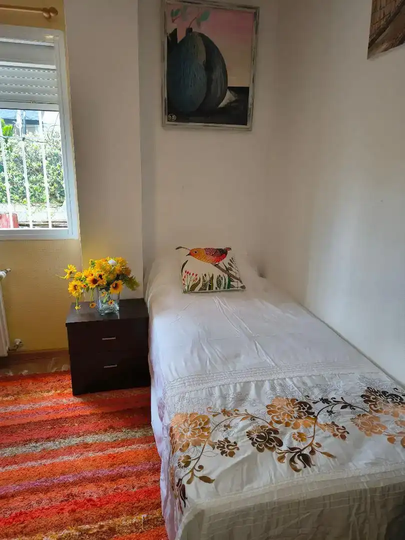Habitación de Casa o chalet para compartir en Aranjuez con Jardín privado, Amueblado y Horno