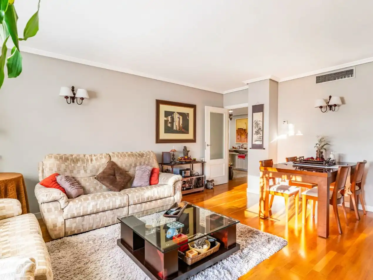 Sala d'estar de Àtic en venda en Las Rozas de Madrid amb Aire condicionat, Terrassa i Piscina