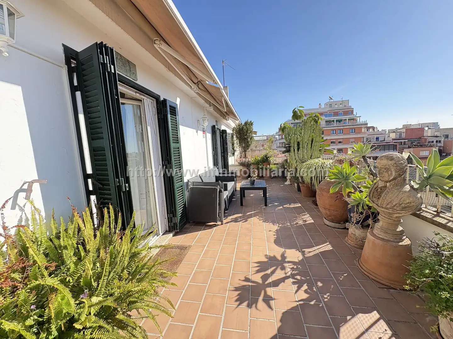 Terrasse von Dachboden zum Verkauf in  Palma de Mallorca mit Klimaanlage, Terrasse und Fernseher