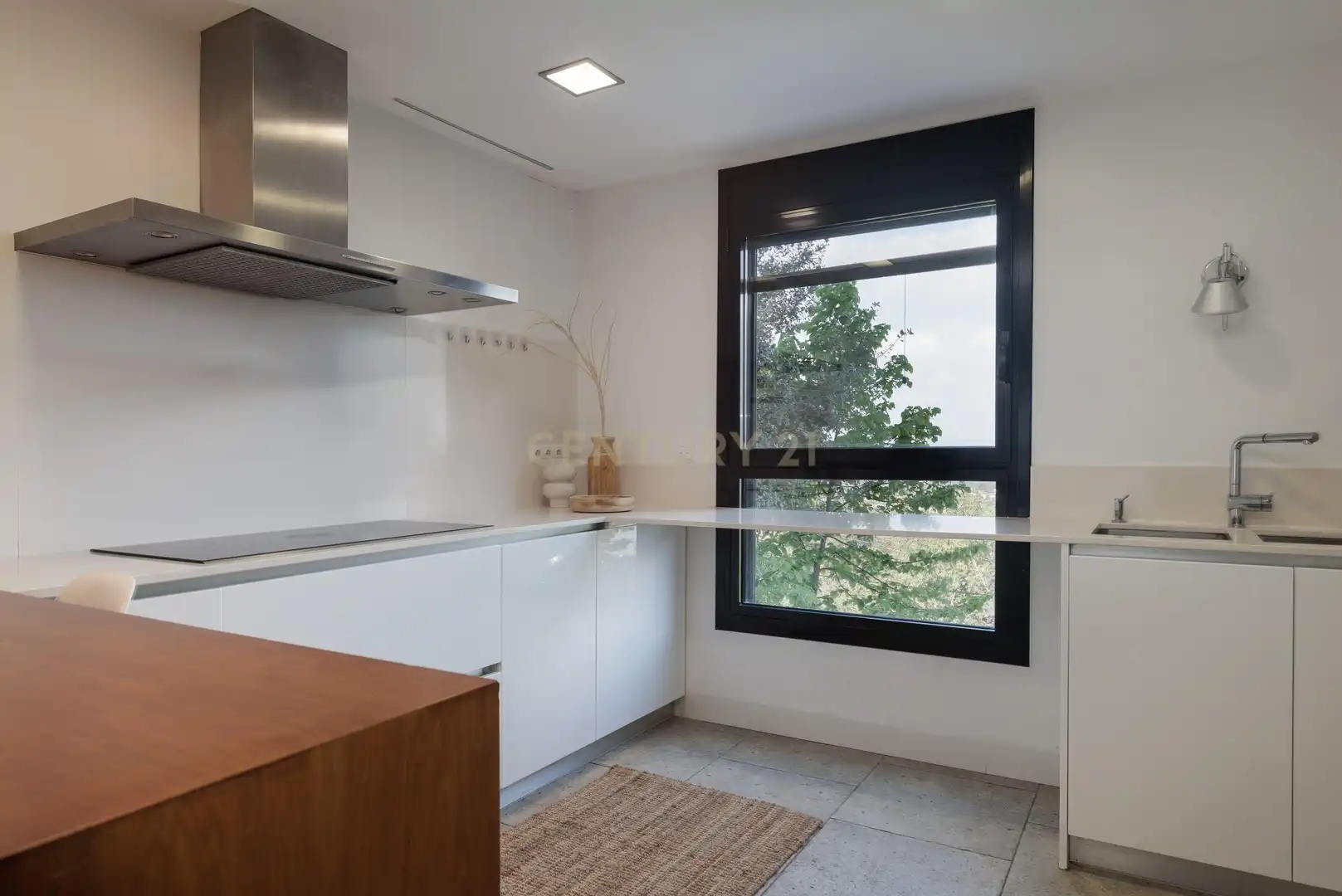 Cuina de Casa o xalet en venda en Sant Cugat del Vallès amb Aire condicionat, Jardí privat i Traster