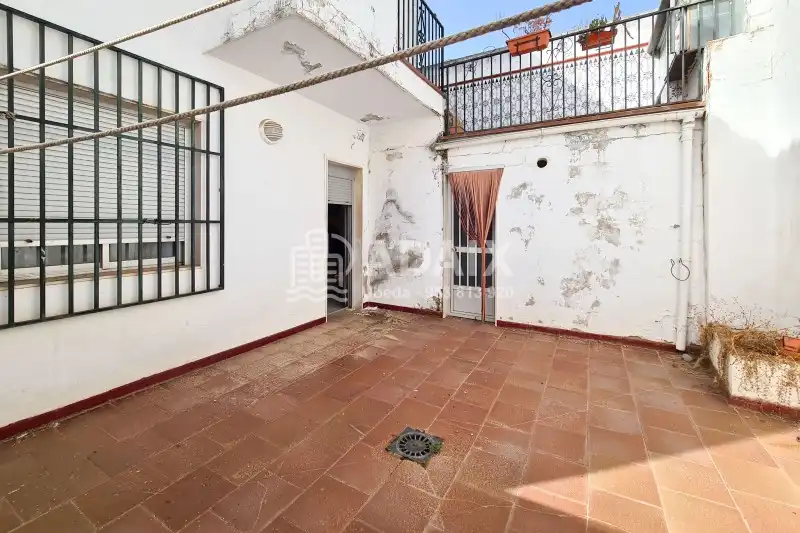 Vista exterior de Casa o xalet en venda en Úbeda amb Aire condicionat, Traster i Balcó