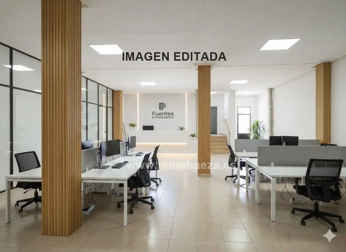 Local commercial à louer à Baeza, imagen 4