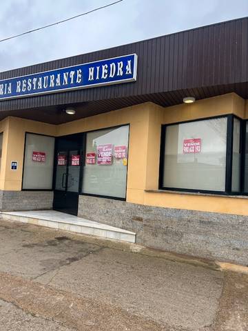 Local comercial en Venta en Calle Fuente Mala de Abajo, 10 en Santibáñez de Vidriales
