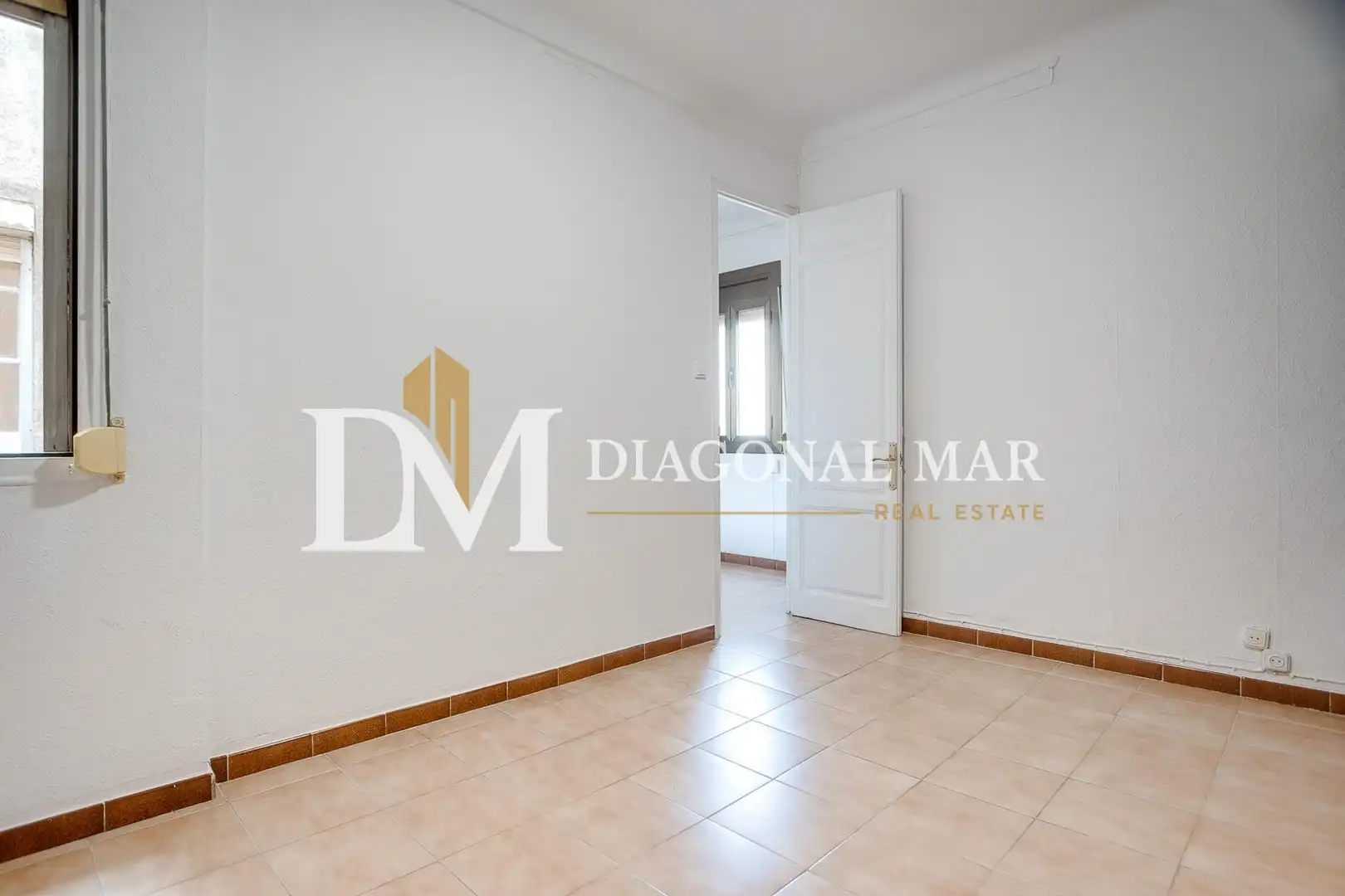 Habitación de Piso en venta en Barcelona con Aire acondicionado y Alarma