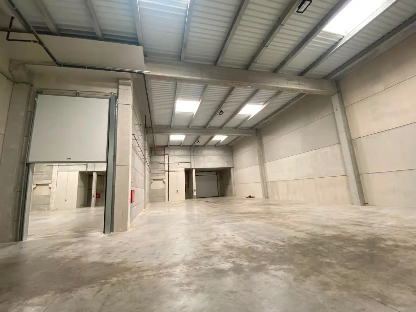 Nau industrial de lloguer en Santa Perpètua de Mogoda