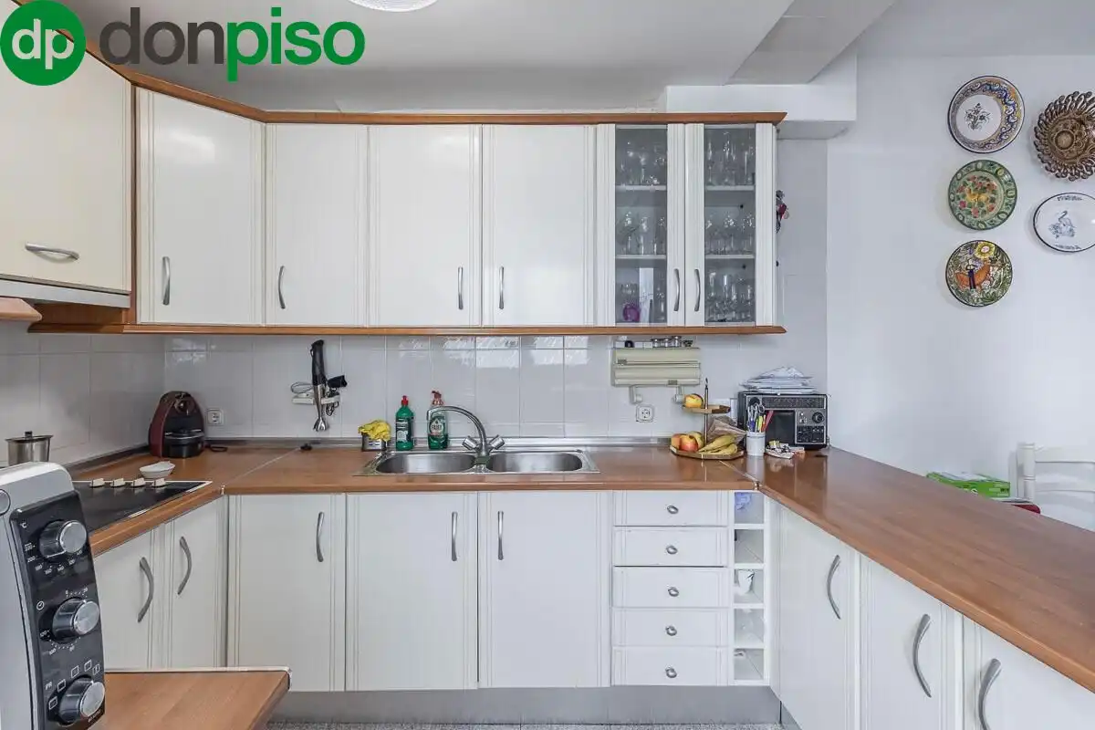 Apartament amb terrassa en venda a Calle ANGEL BARRIOS 1, imagen 8