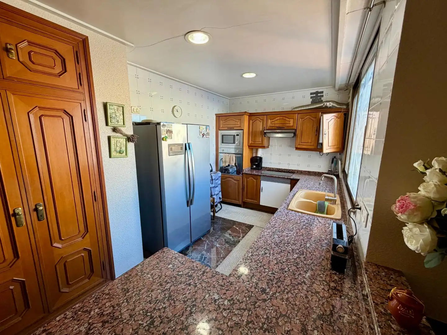 Kitchen of Flat for sale in Silla  with Air Conditioner and Furnished