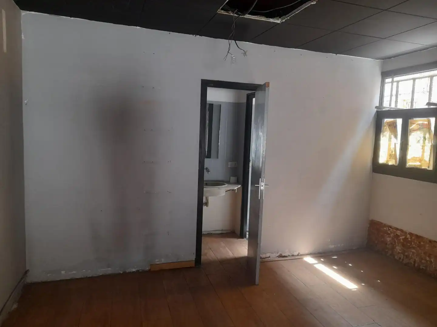 Local comercial de lloguer a Eixample, imagen 3