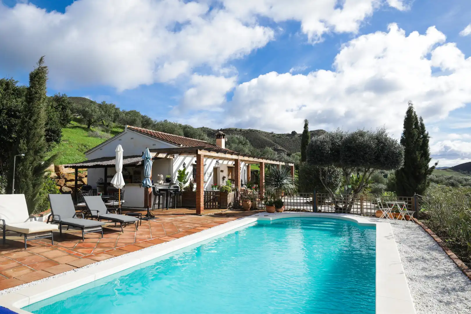 Jardí de Finca rústica en venda en Ardales amb Aire condicionat, Jardí privat i Terrassa