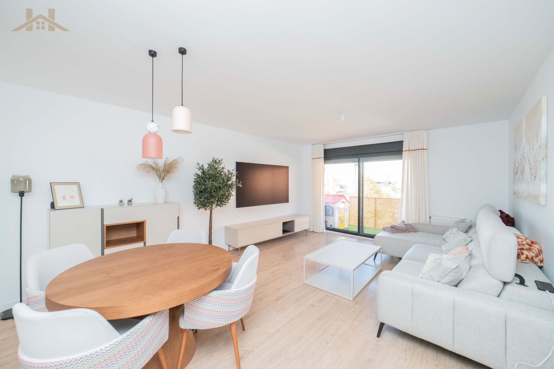 Sala d'estar de Àtic en venda en Arroyomolinos (Madrid) amb Aire condicionat, Calefacció i Terrassa