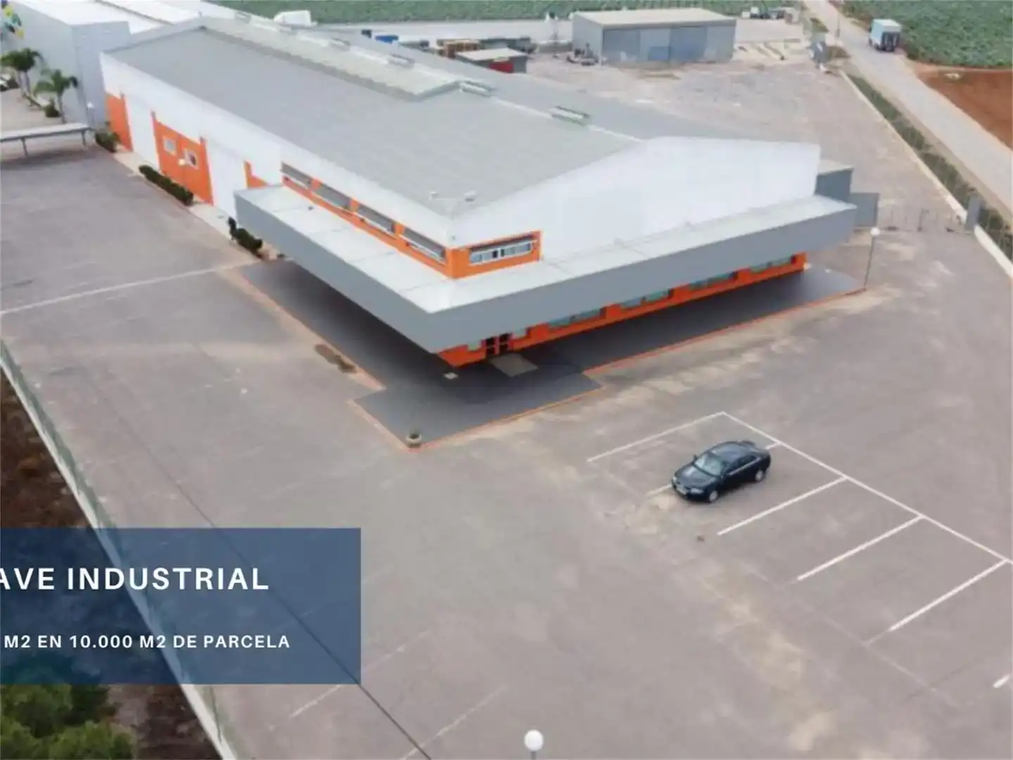 Parkplatz von Fabrikhallen zur Miete in Pedanías Oeste