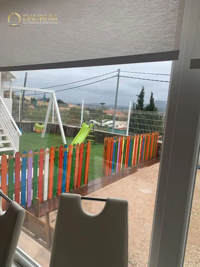 Jardí de Casa o xalet en venda en Alicante / Alacant amb Aire condicionat, Calefacció i Terrassa
