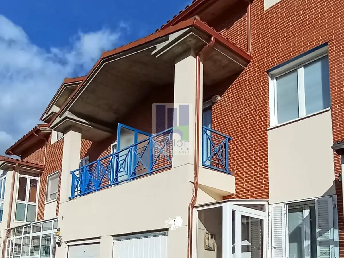 Terrassa de Casa o xalet en venda en Burgos