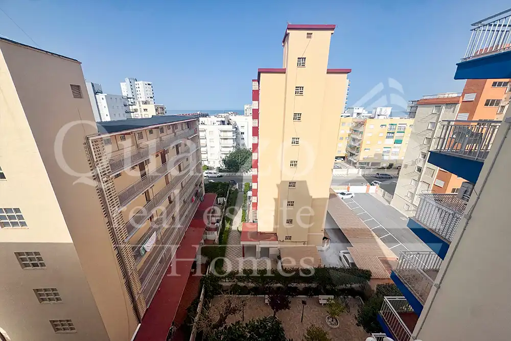 Vista exterior de Apartamento en venta en Gandia con Calefacción, Terraza y Amueblado