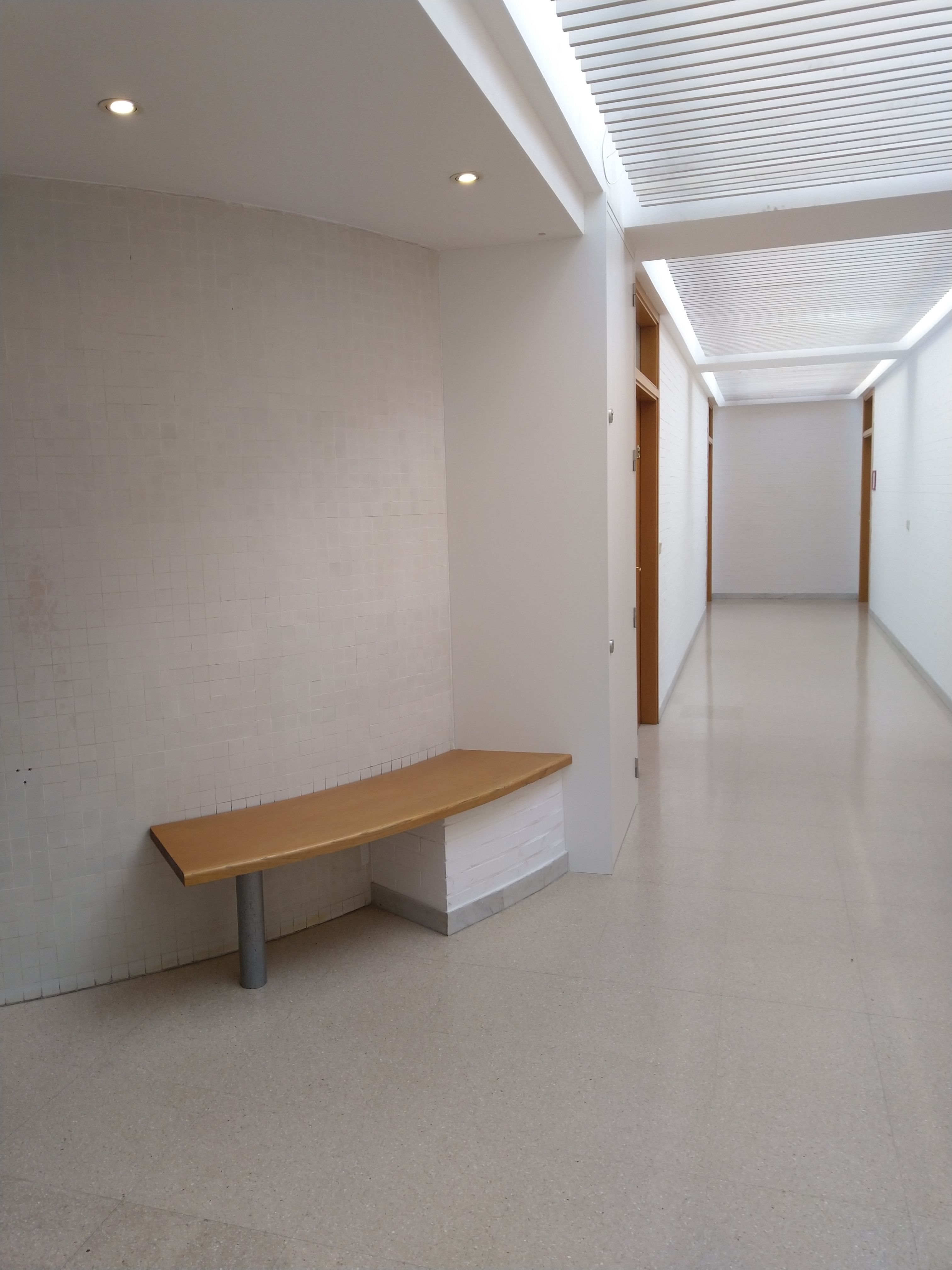 Büro miete in  Lleida Capital mit Klimaanlage, Heizung und Möbliert