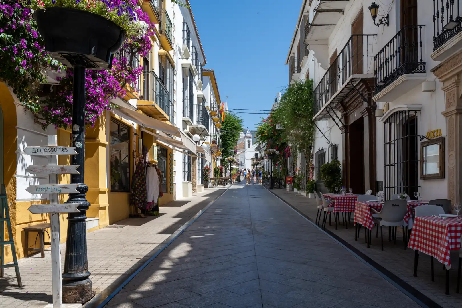 Exterior view of Apartments for sale in Marbella  with Air Conditioner, Terrace and Furnished