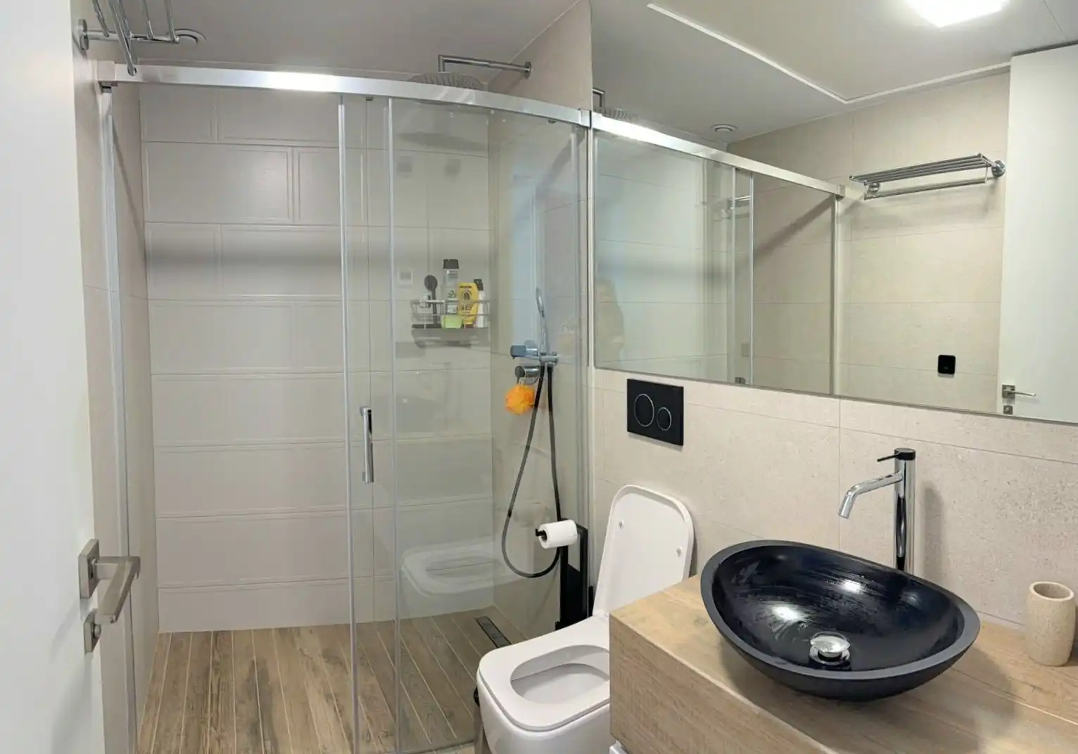 Badezimmer von Wohnungen zur Miete in Torrevieja mit Klimaanlage, Terrasse und Abstellraum