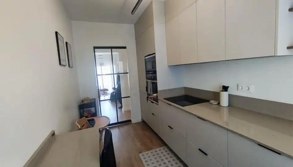 Flat with terrace for sale in Carrer de Sants 184, imagen 4
