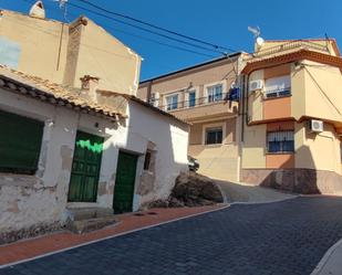 Vista exterior de Casa o xalet en venda en San Lorenzo de la Parrilla amb Terrassa