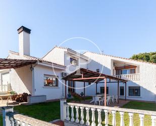 Exterior view of House or chalet for sale in Boadilla del Monte  with Air Conditioner, Heating and Private garden