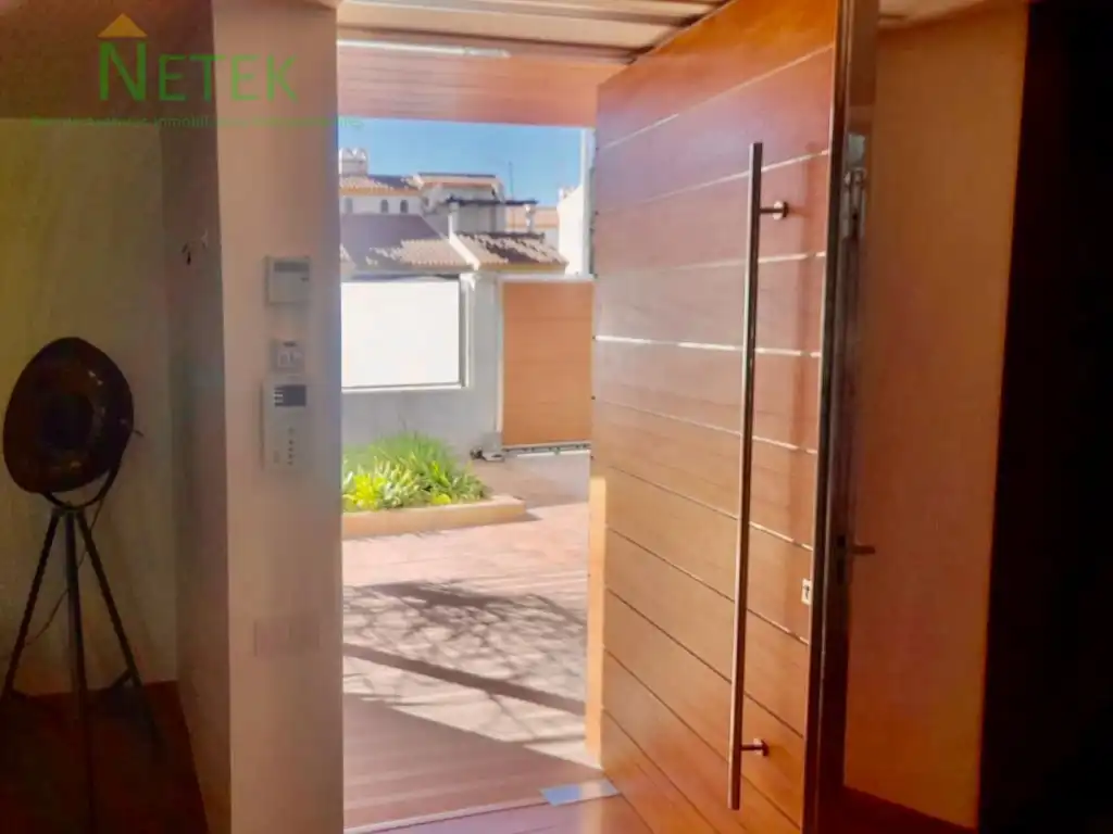 Detached house for sale in Calle Azorin-Zenia Ii, imagen 2