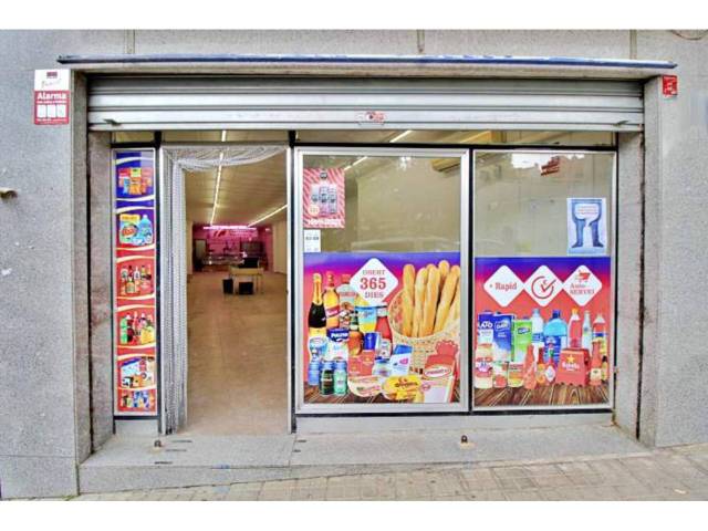 Local comercial en Alquiler en Xavier Sanahuja en Poble Nou