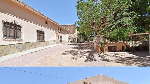 Foto 2 de Finca rústica en venta en El Pinós / Pinoso, Alicante