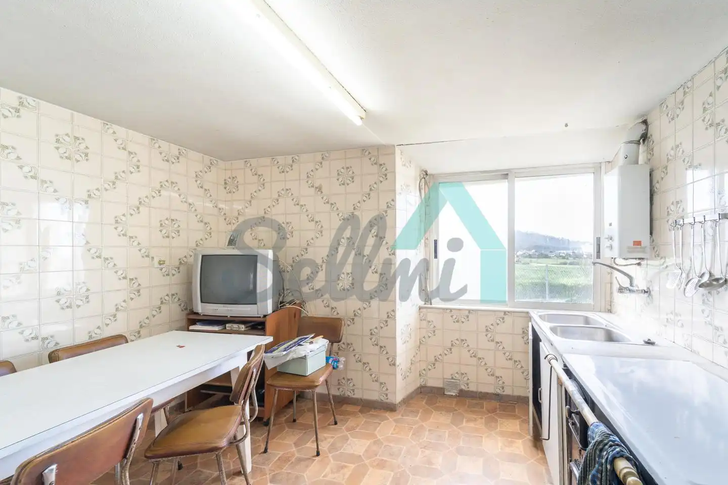 Kitchen of Houses for sale in Valdés - Luarca  with Private garden and Parquet flooring