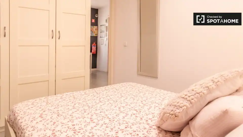 Habitación de Piso de alquiler en Madrid con Aire acondicionado, Calefacción y Amueblado