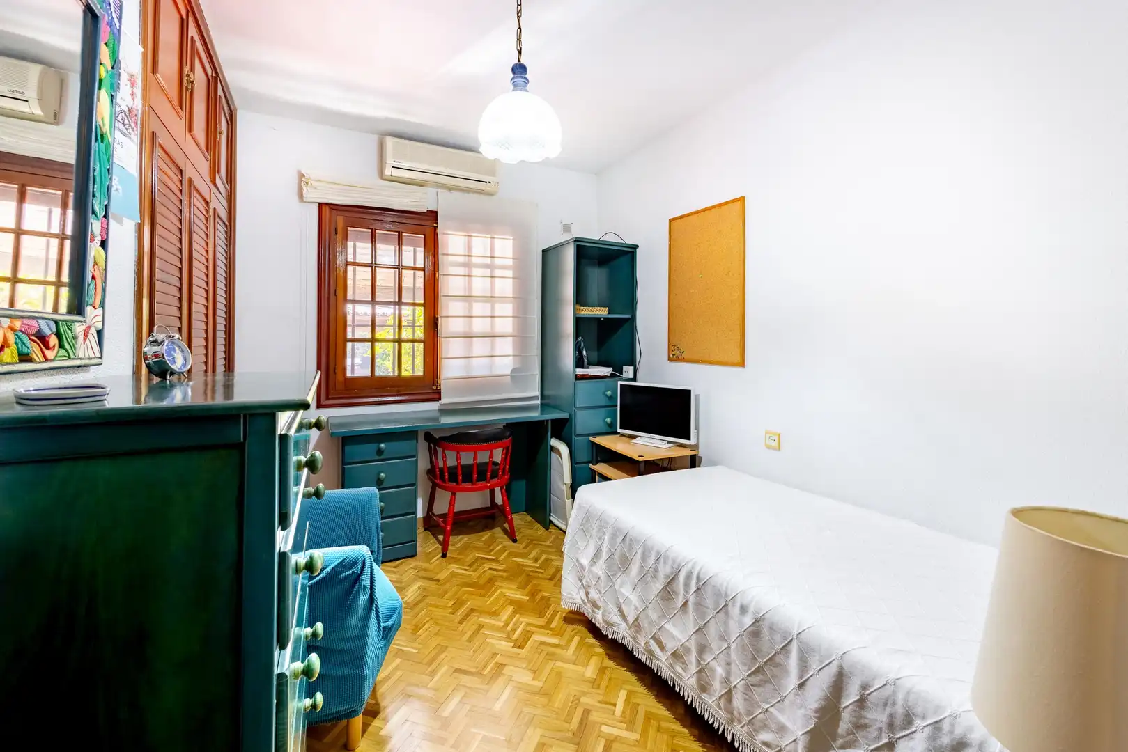 Bedroom of Houses for sale in Málaga  with Air Conditioner, Heating and Private garden