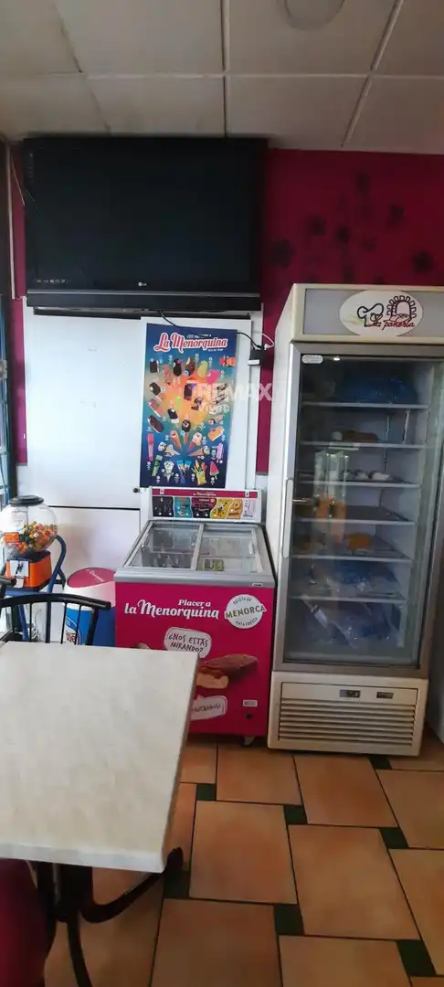 Local en traspaso en Vilanova i la Geltrú con Amueblado