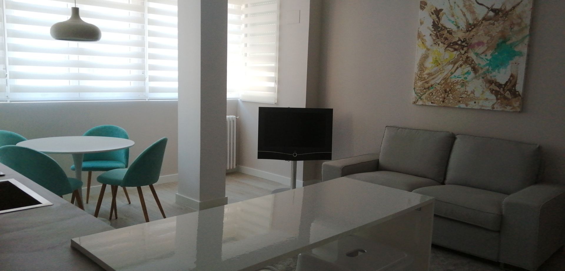 Sala de estar de Piso de alquiler en  Zaragoza Capital con Calefacción, Parquet y Amueblado