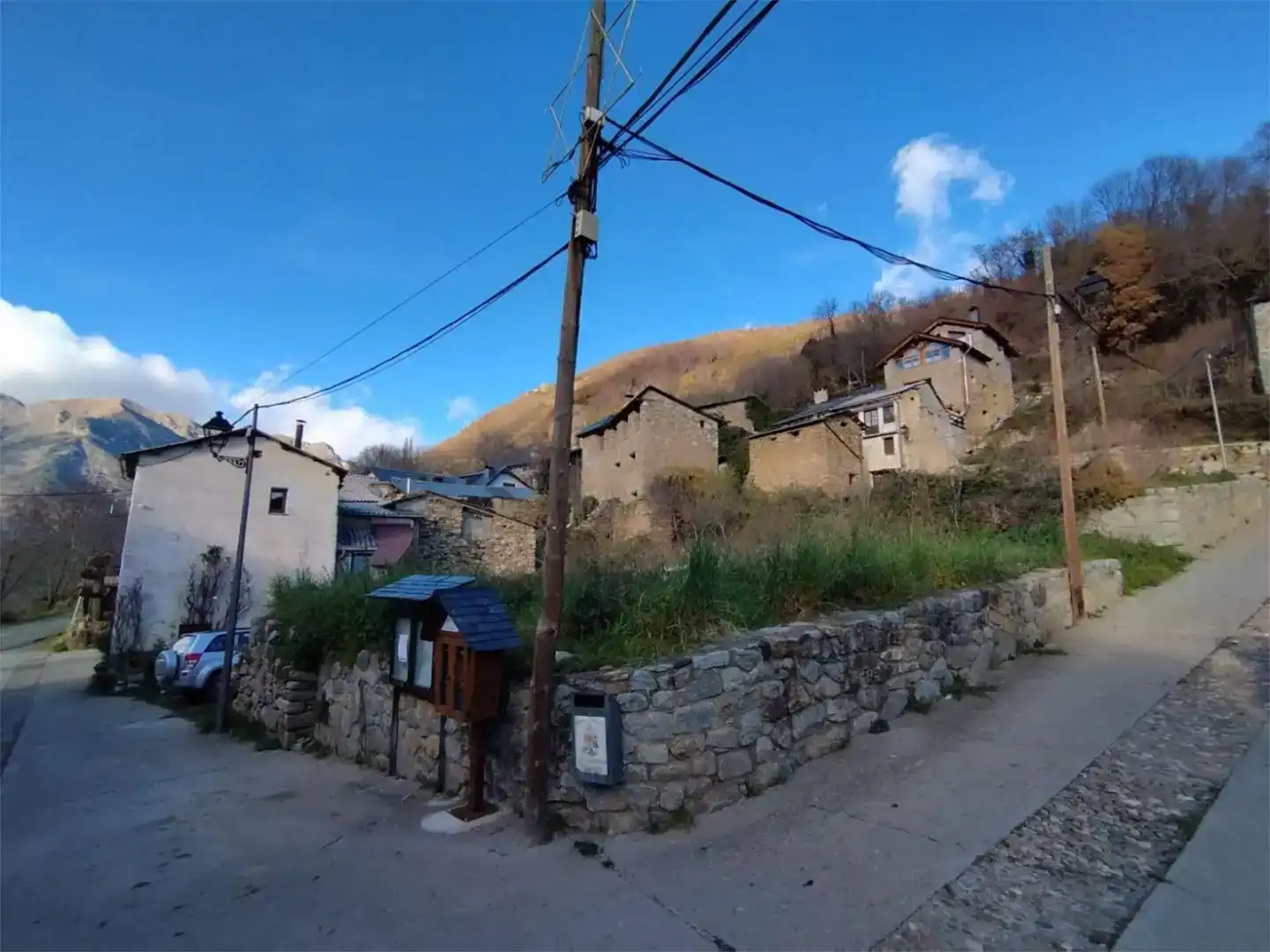 Vista exterior de Terreno en venta en Sahún, Huesca